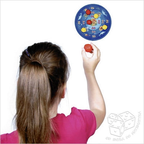 Rzutki na rzepy. Dart ball velcro game